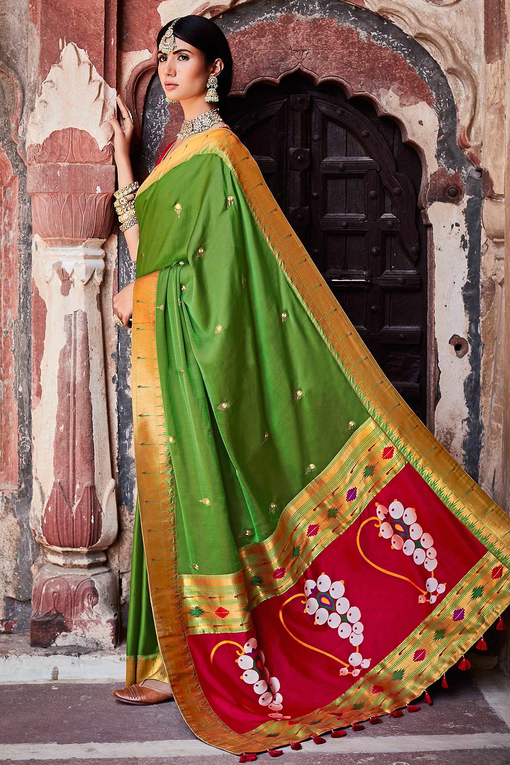Mehendi Green Silk Embroidered Saree