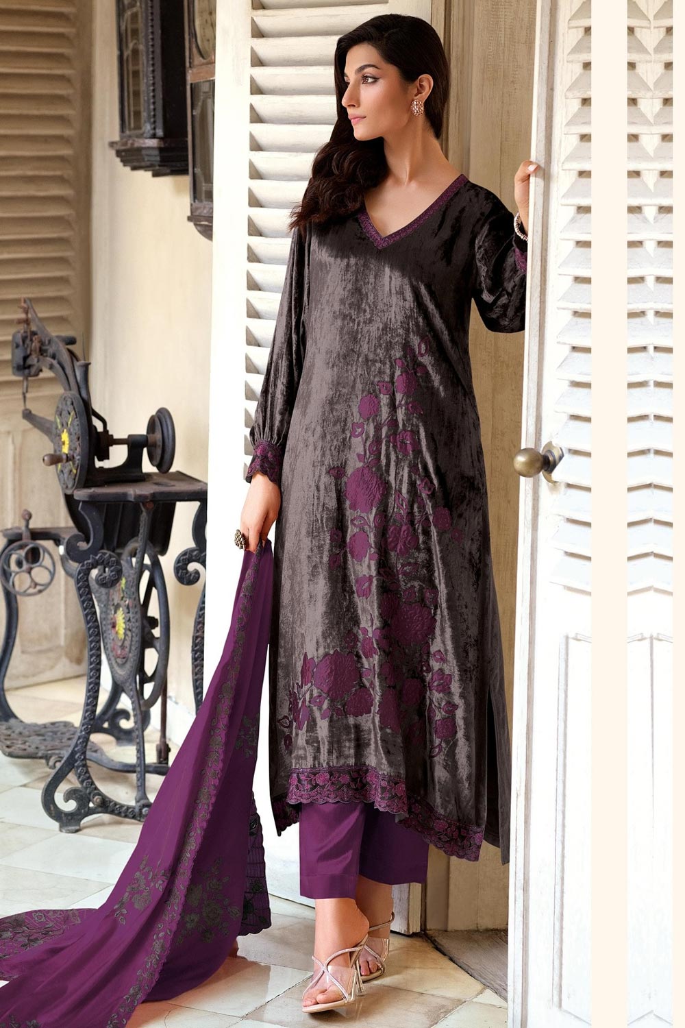 Women Velvet Blue Sequence embroidery work Kurta Set with Potli Bag