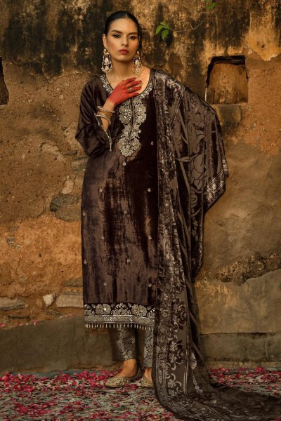Deep Brown Velvet Hand Worked & Embroidered Kurta Set