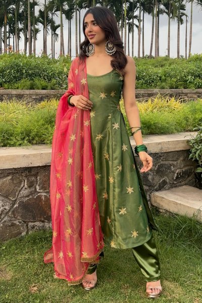 Fern Green Silk Tissue Hand Embroidered Anarkali With Dupatta Fern Green Silk Tissue Hand Embroidered Anarkali With Dupatta