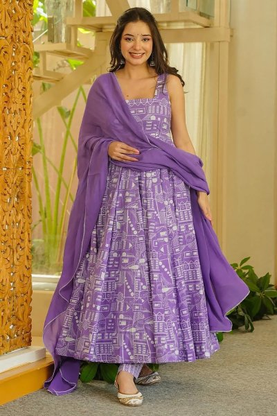 Lilac Muslin Cotton Printed Anarkali Style Kurta Set Lilac Muslin Cotton Printed Anarkali Style Kurta Set